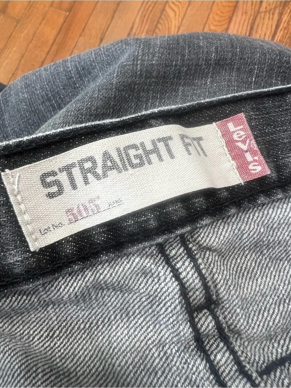 Levi's Men's Black Washed 505 Relaxed Jeans 38x30